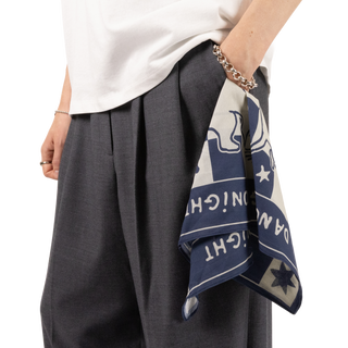 Novels Scarf